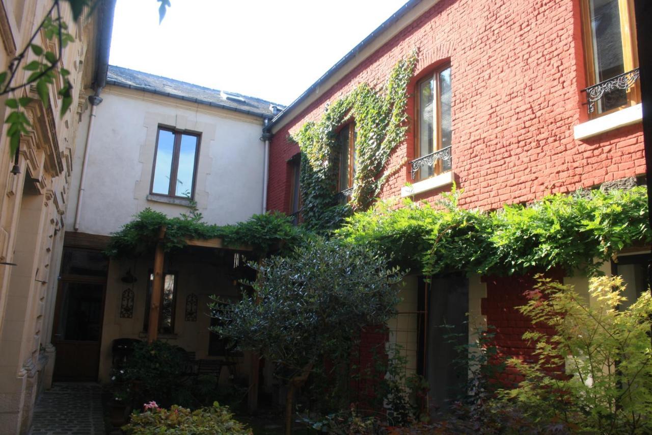 Le Refuge Des Cordeliers Apartment Laon Exterior foto