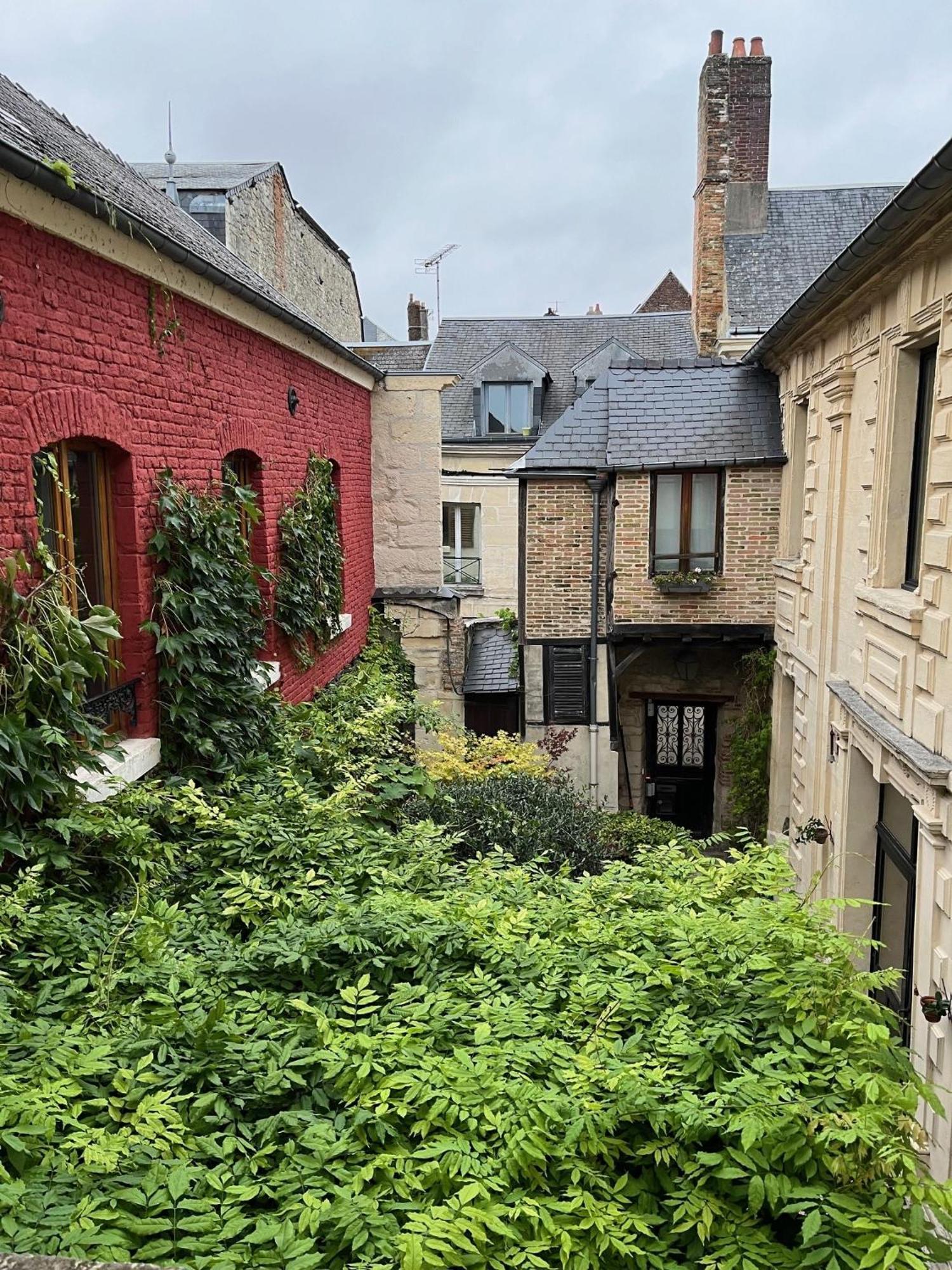Le Refuge Des Cordeliers Apartment Laon Exterior foto