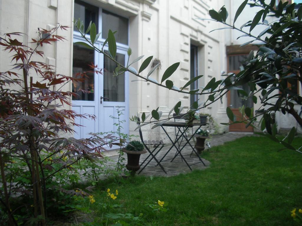 Le Refuge Des Cordeliers Apartment Laon Exterior foto